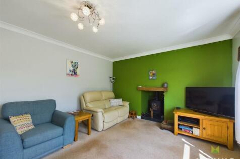 CAM01348G0-PR0464-STILL004.jpg