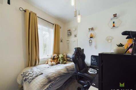 CAM01348G0-PR0468-STILL003.jpg
