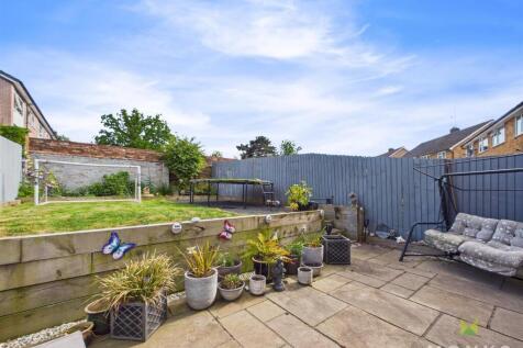 CAM01348G0-PR0669-STILL007.jpg