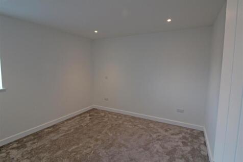 Bedroom End.jpg