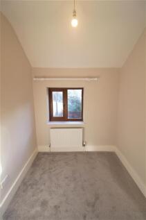 Bedroom 2.JPG