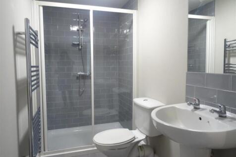 EN SUITE SHOWER ROOM