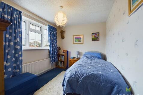 CAM01420G0-PR0255-STILL016.jpg