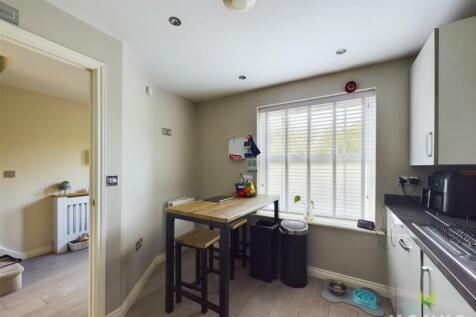 CAM01348G0-PR0367-STILL002.jpg