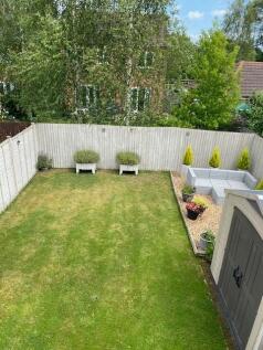 Rear garden 2.jpg