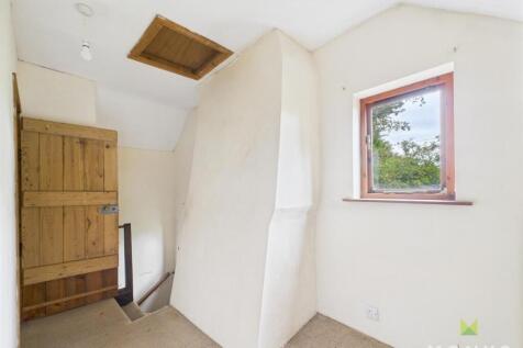 CAM01520G0-PR0245-STILL020.jpg
