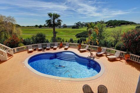 gorgeous pool &amp; golf views