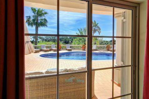 patio doors to the pool area