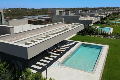 roof terrace with jacuzzi and summer kitchen