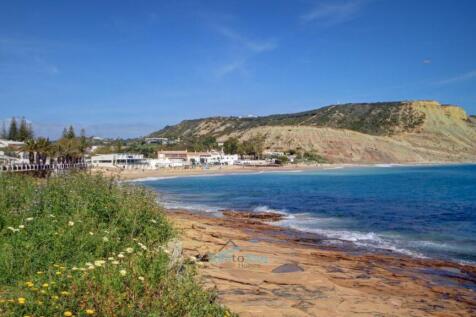 luz beach 5 minutes by car