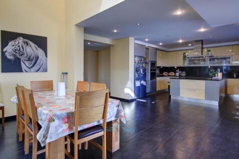 casual dining
