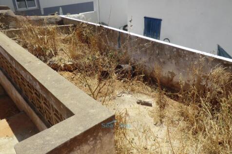 lower terrace area