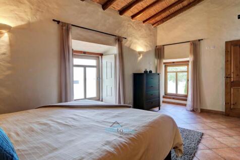 dual aspect windows