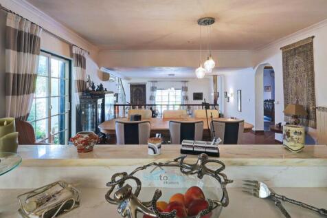 kitchen to dining