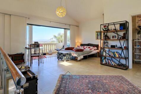 upstairs suite