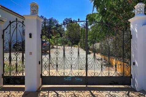 entrance gate