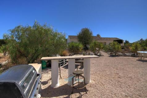 outside kitchen