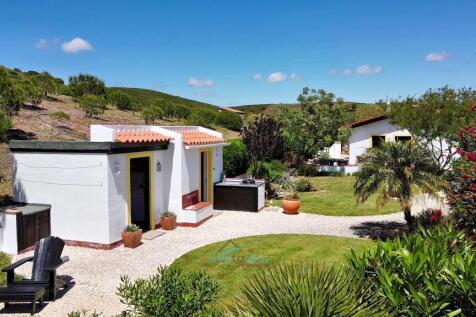 bbq area, laundry &amp; workshop