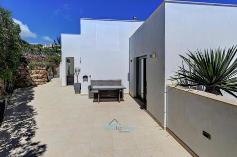 rear terrace off the dining room