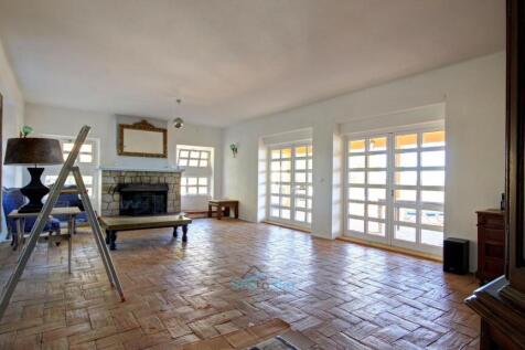 main house - lounge