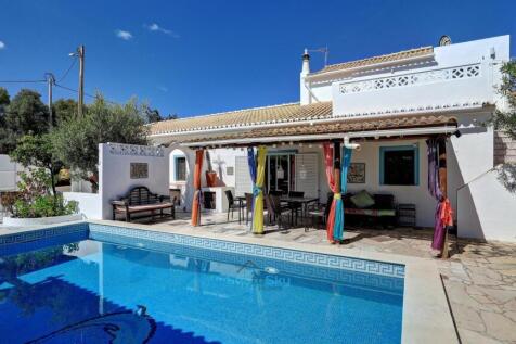 pool and covered terrace