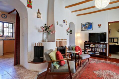 archway to kitchen