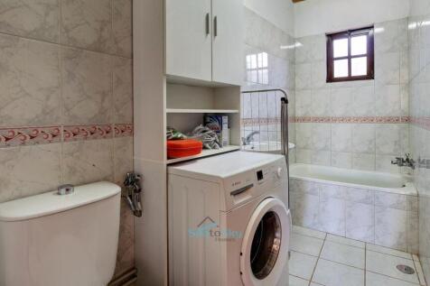 en-suite bathroom