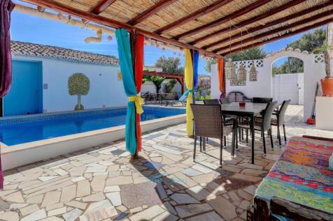 space to relax and dine