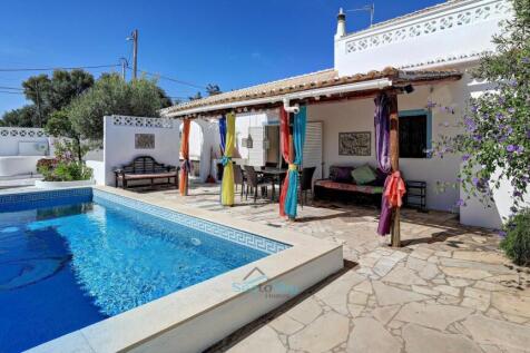 lovely family home or holiday rental