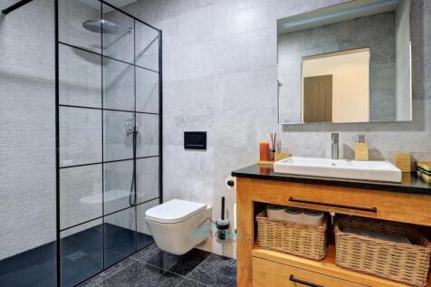 ensuite with walk in shower