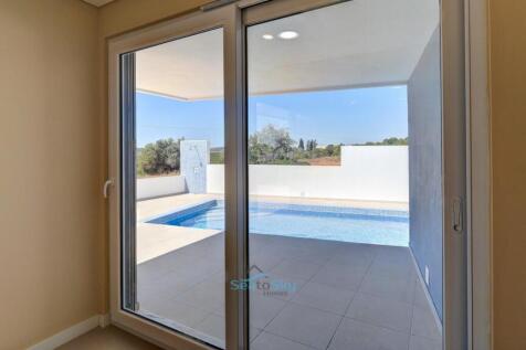 pool-side terrace