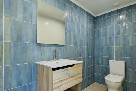 guest toilet