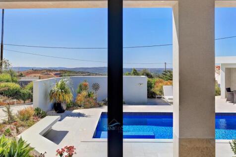 views to pool