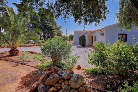 house and driveway