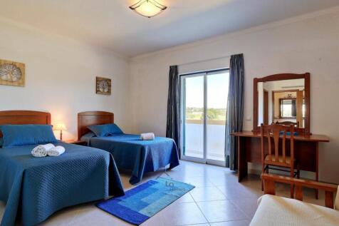 upper level bedroom 4