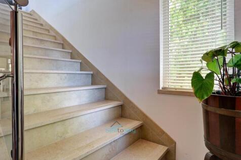 stairs to upstairs suite