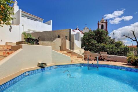 plus pool and sun deck