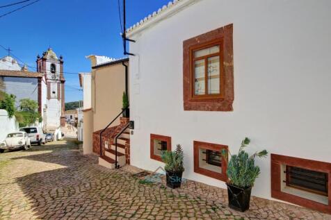 gorgeous traditional property