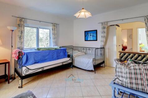 annex living space / 6th bedroom