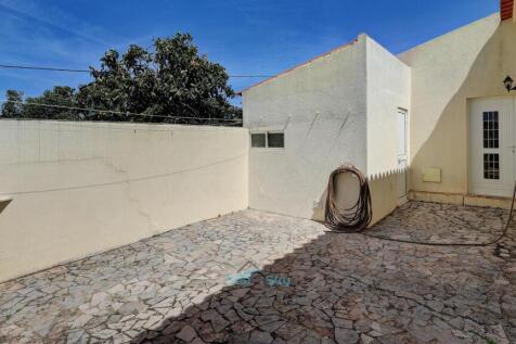 annex door out to laundry area