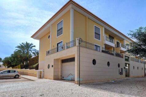 rear balcony &amp; garage entrance