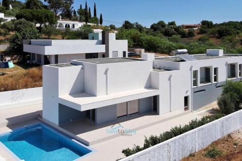 contemporary-style home