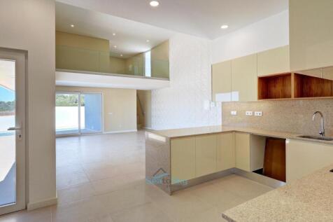 well-fitted kitchen