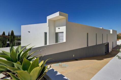 automatic gates to driveway