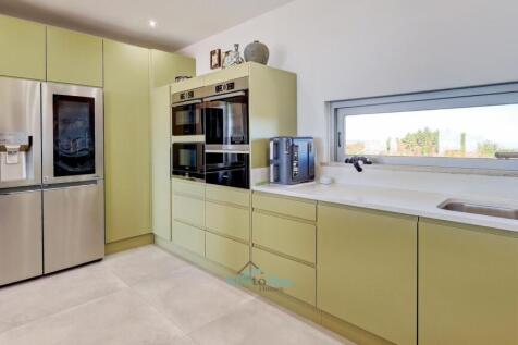 picture window with views north