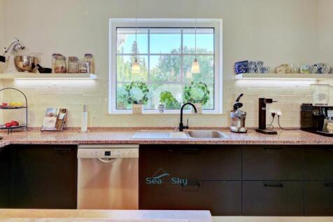 fitted kitchen with granite worktop