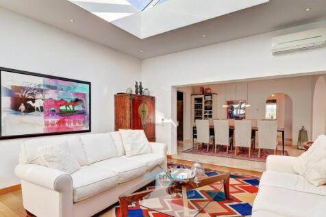 sun room with air-conditioning