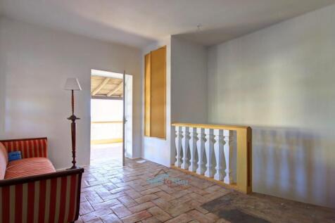 main house - dining area