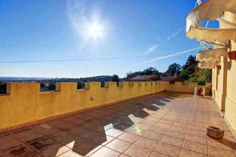 second building -upstairs terrace off apartment