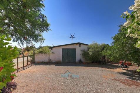 barn to other side of parking area